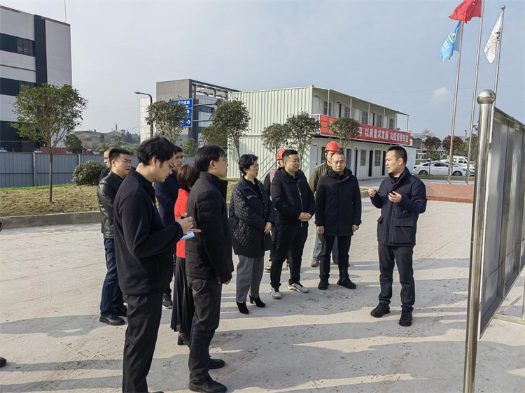 楊武秀一行到資中供銷為農產業(yè)園區(qū)調研